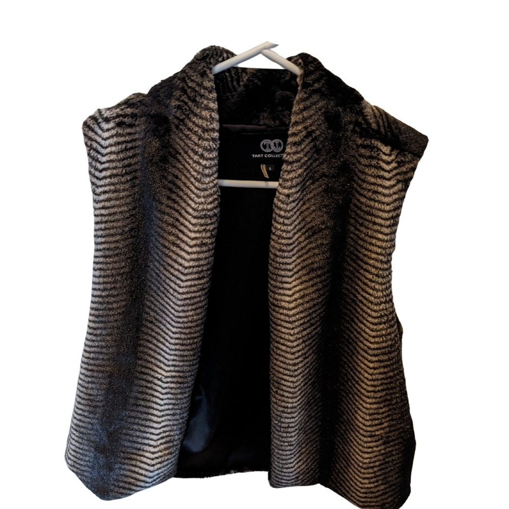 Tart Collections Faux Fur Vest Black Tan Size Small